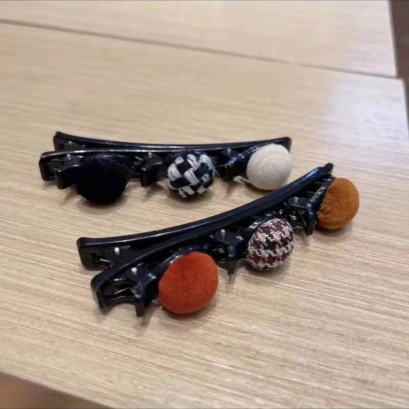 Double-Layer Retro Hairball Hair Clip
