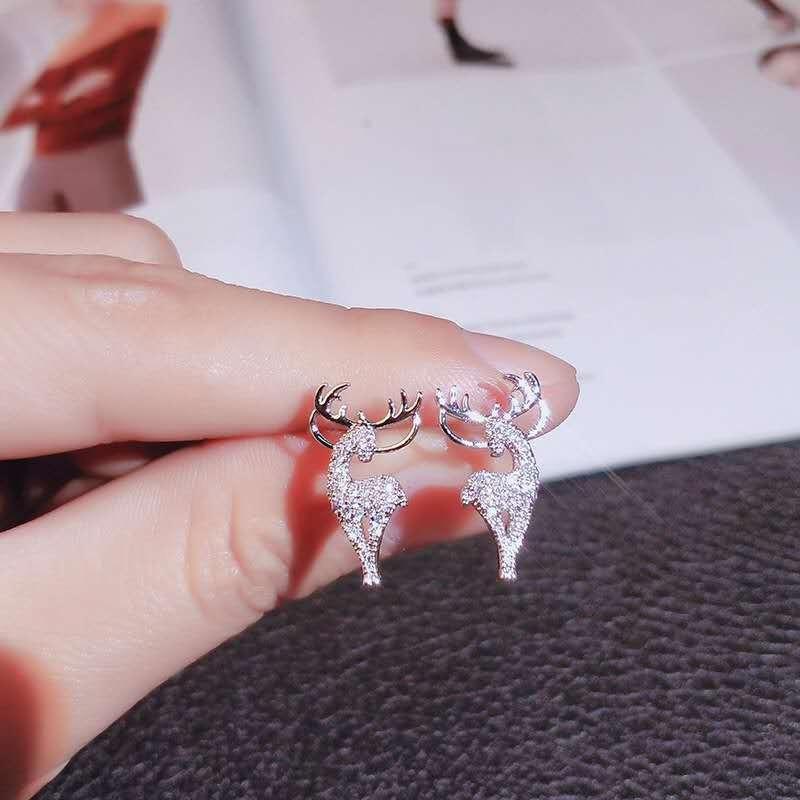 Cry/Fstal Silver Reindeer Earrings