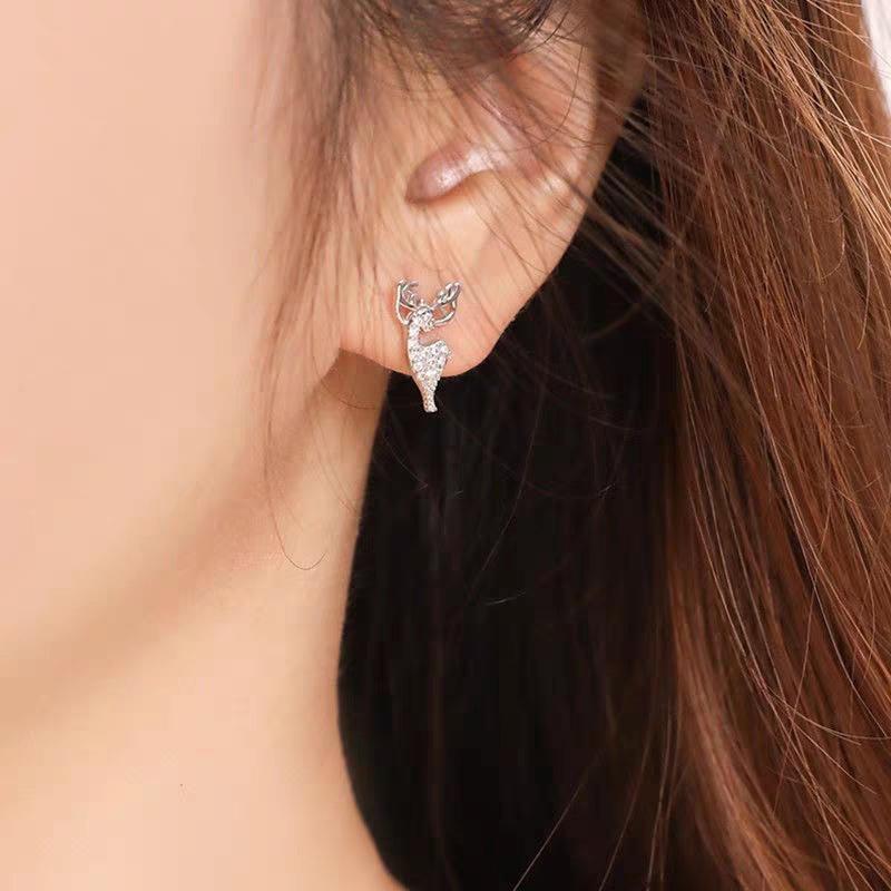 Cry/Fstal Silver Reindeer Earrings