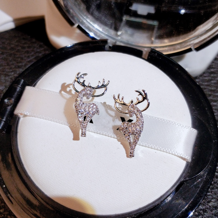 Cry/Fstal Silver Reindeer Earrings